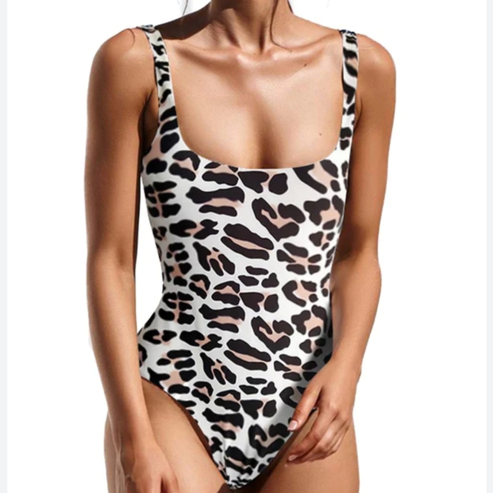 NWT LEOPARD ONE PIECE BATHING SUIT + NWT The Day Fashion Sunglasses